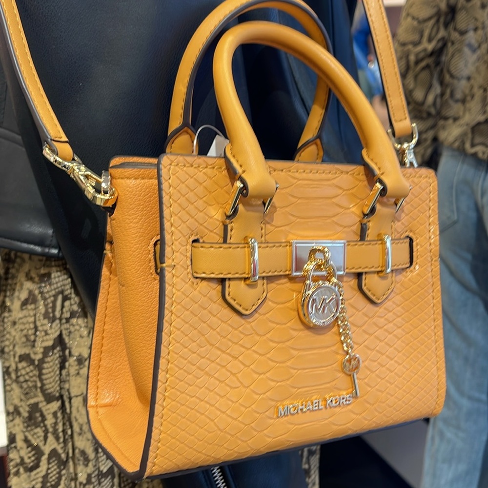 Michael Kors Hamilton XS Satchel Handbag Xbody Crossbody Leather Cider 
NWT - Picture 15 of 16
